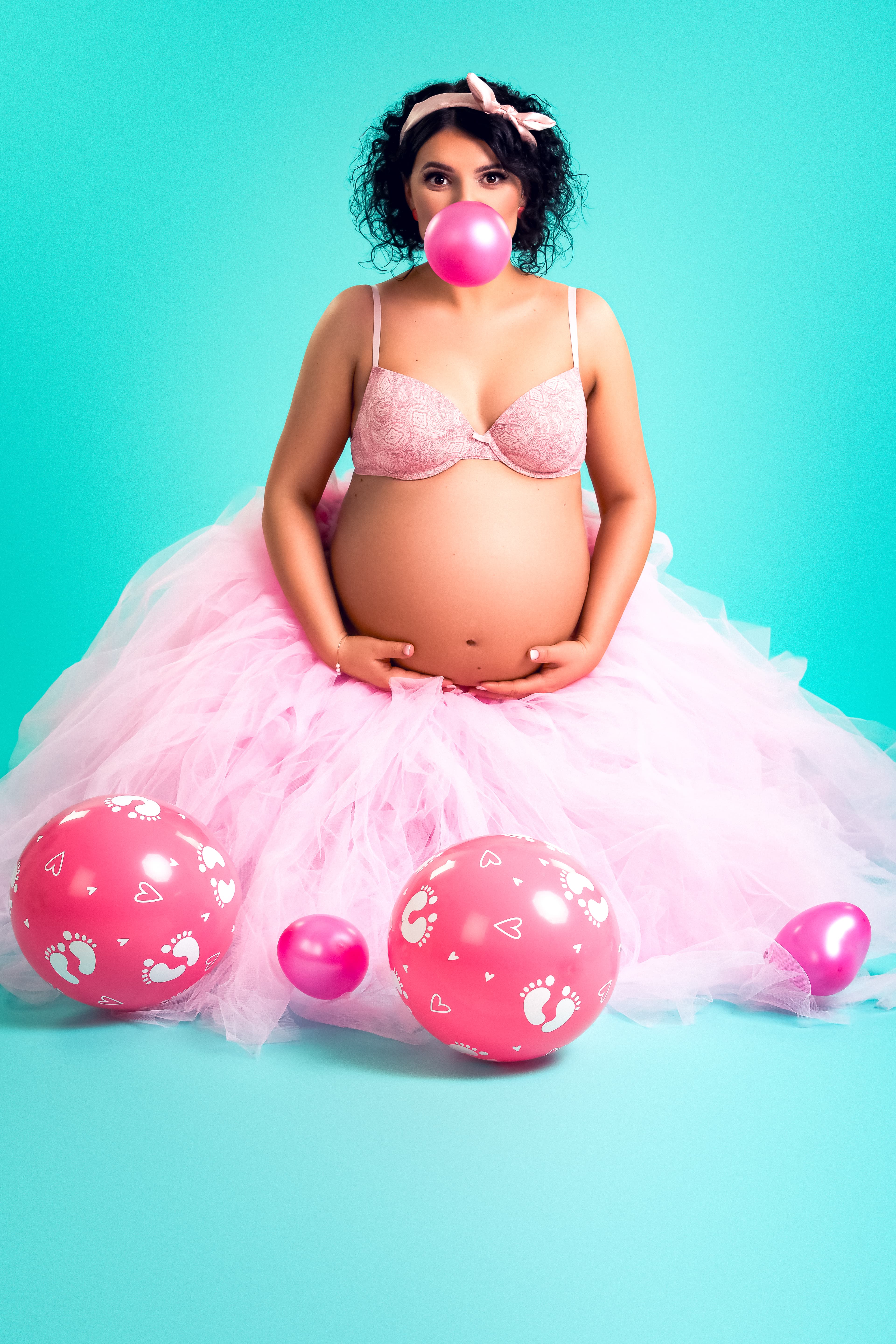 Playful maternity portrait with pink tulle and balloons Edinburgh