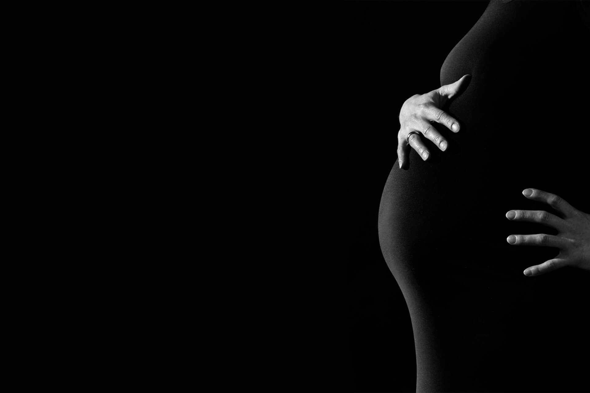 An Expecting Mother's Guide to Maternity Photoshoots