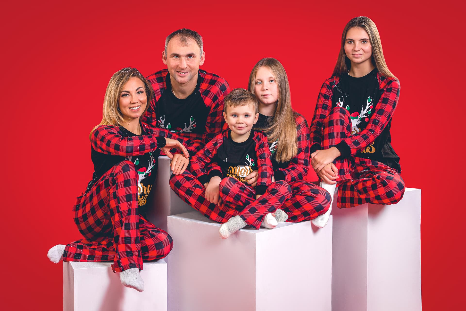 Family portrait session at Fotkaplus Edinburgh